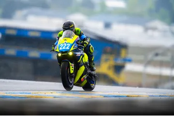 PRODUCTION WORLD TROPHY / PLAQUE À FOND BLEU 