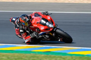 FORMULA EWC / PLAQUE À FOND NOIR